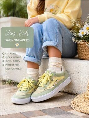 Vans Kids Floral Daisy Sneakers Green Yellow Lace-Up Size 3.5 Cozy Lined